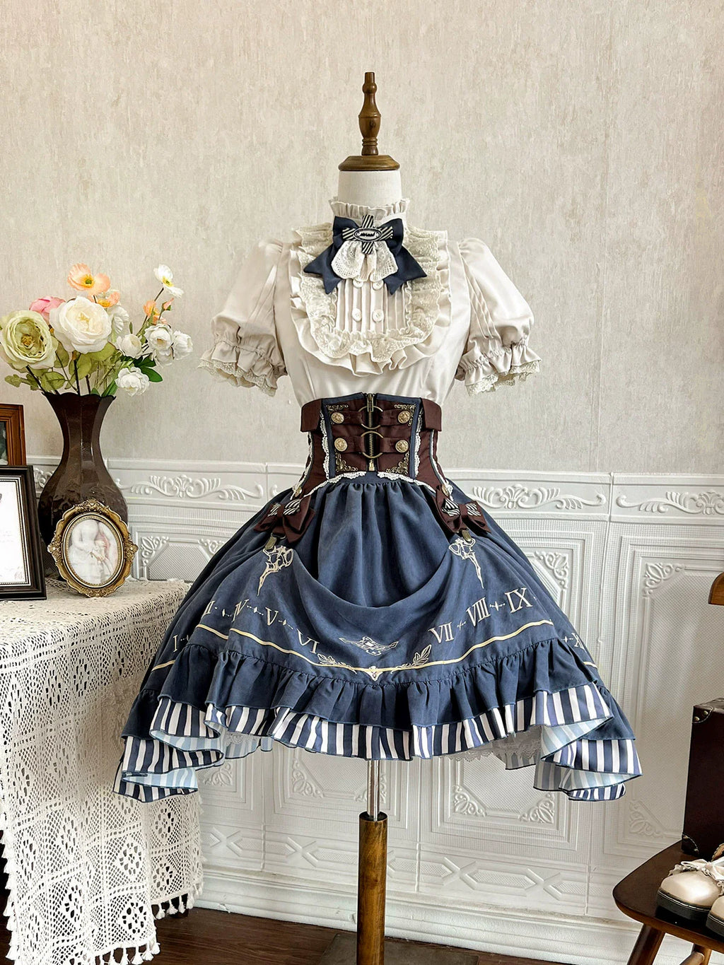 Gilded Pointer - Elegant Classic Lolita Skirt Suit - image 17