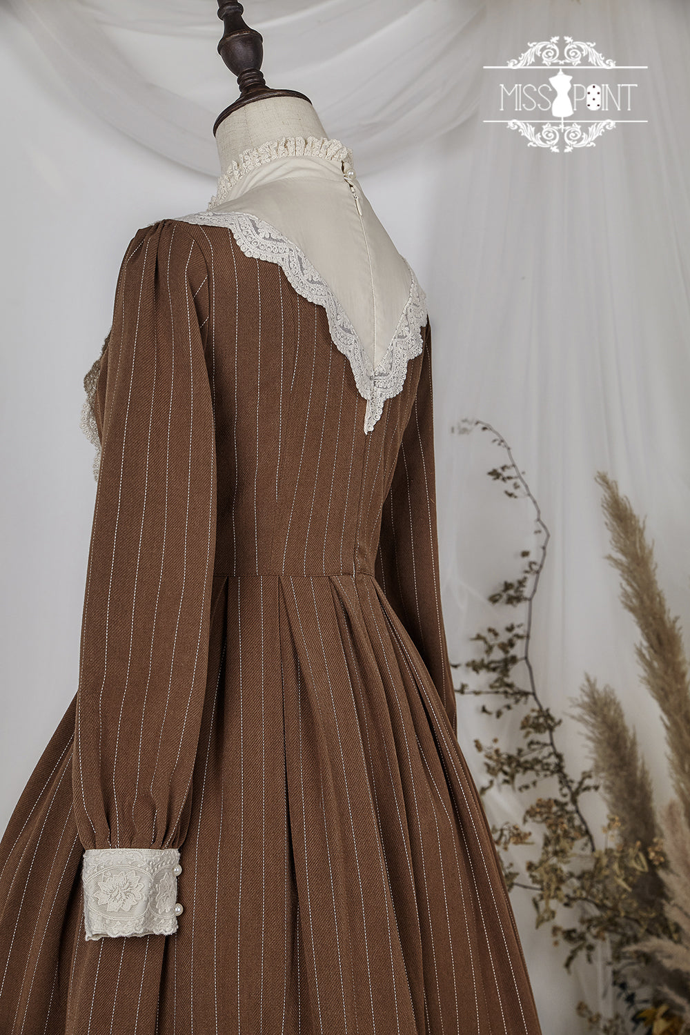 Rose Silhouette - Vintage Classic Lolita OP - image 27