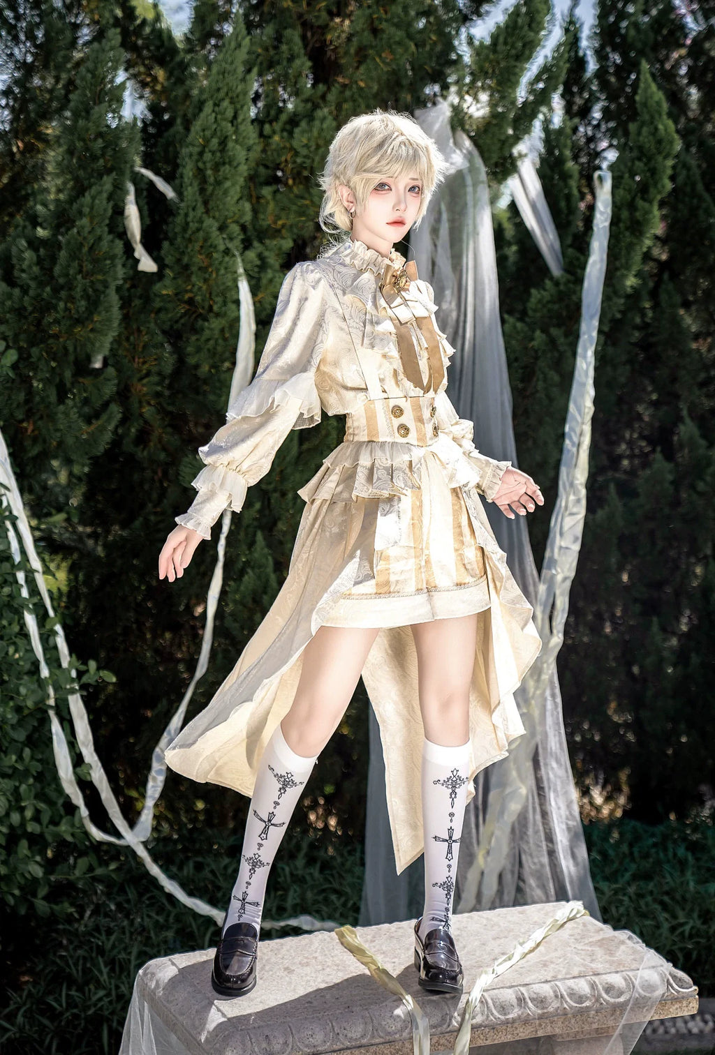 Ouji Lolita Suspender Shorts and Shirt Set - image 4