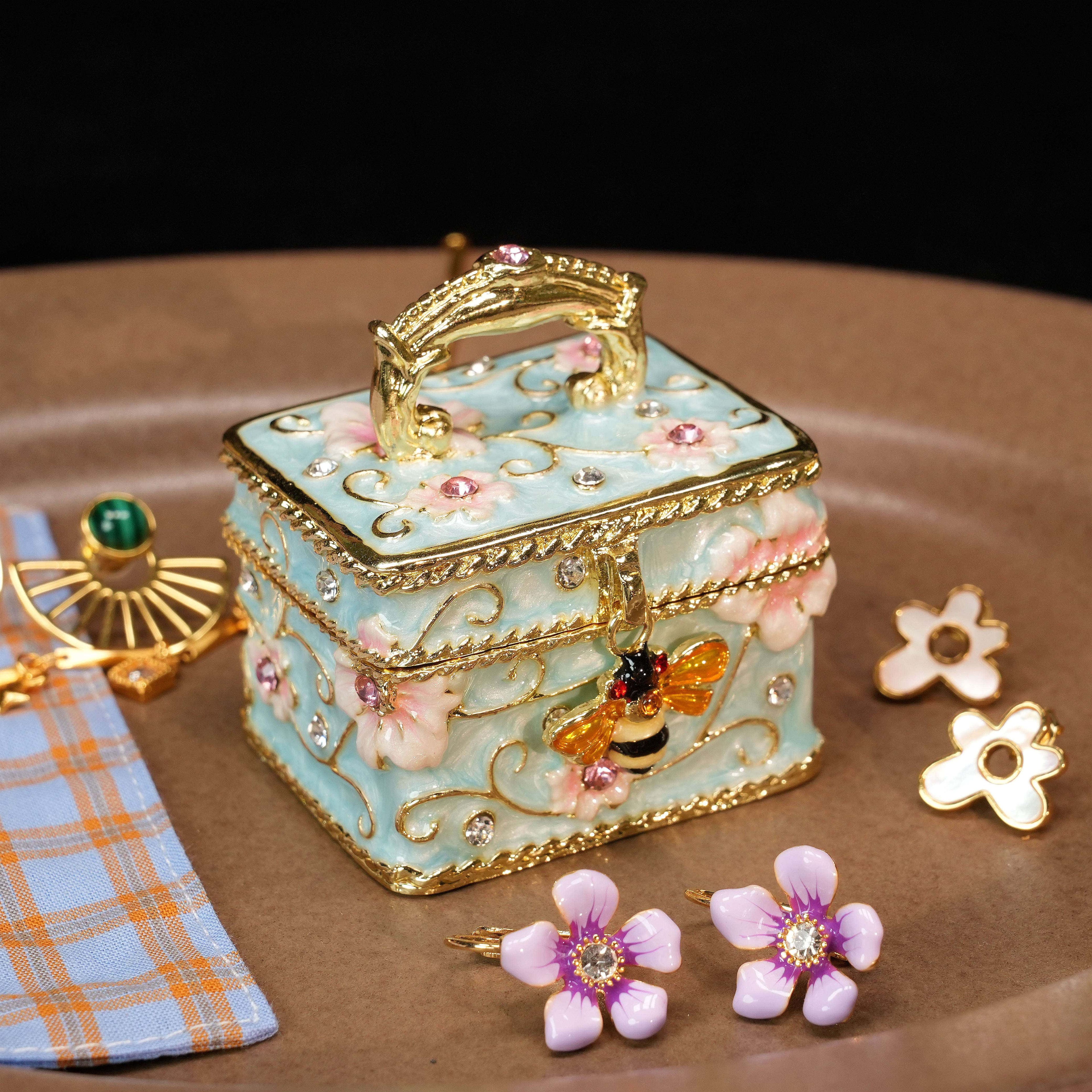 Treasure Chest Bee - Enamel Ring Jewelry Box - image 5