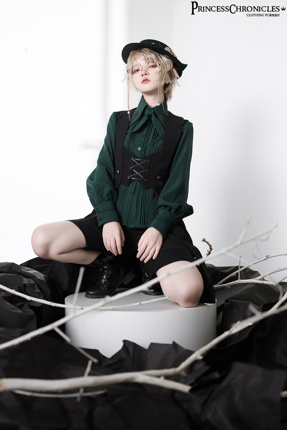 The Night Prelude Medieval Ouji Lolita Long Vest - image 18