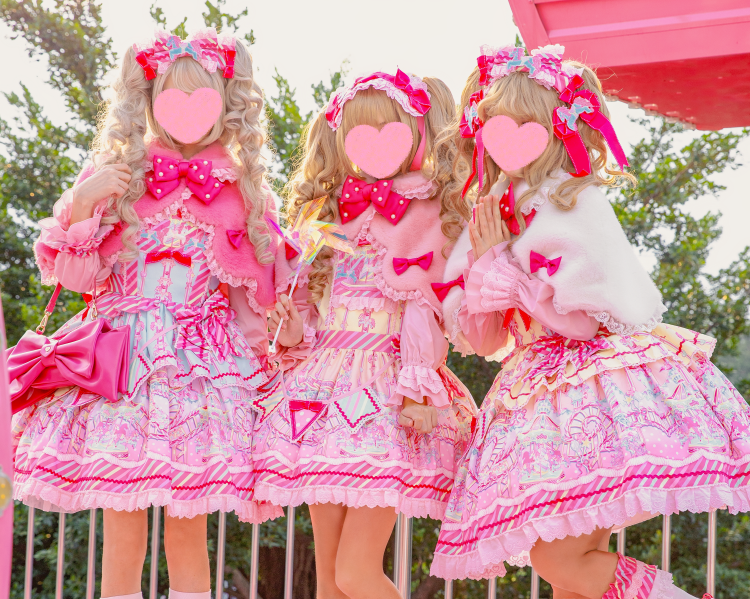 Rabbit-Ear Winter Lolita Cape with Bows - image 24
