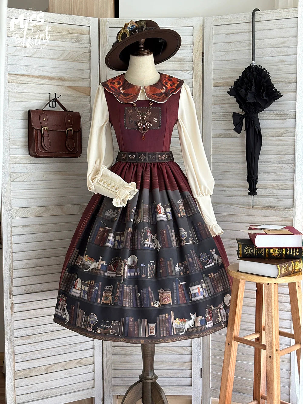 German Bookshelf - Classic Lolita Printed JSK Dress - image 39