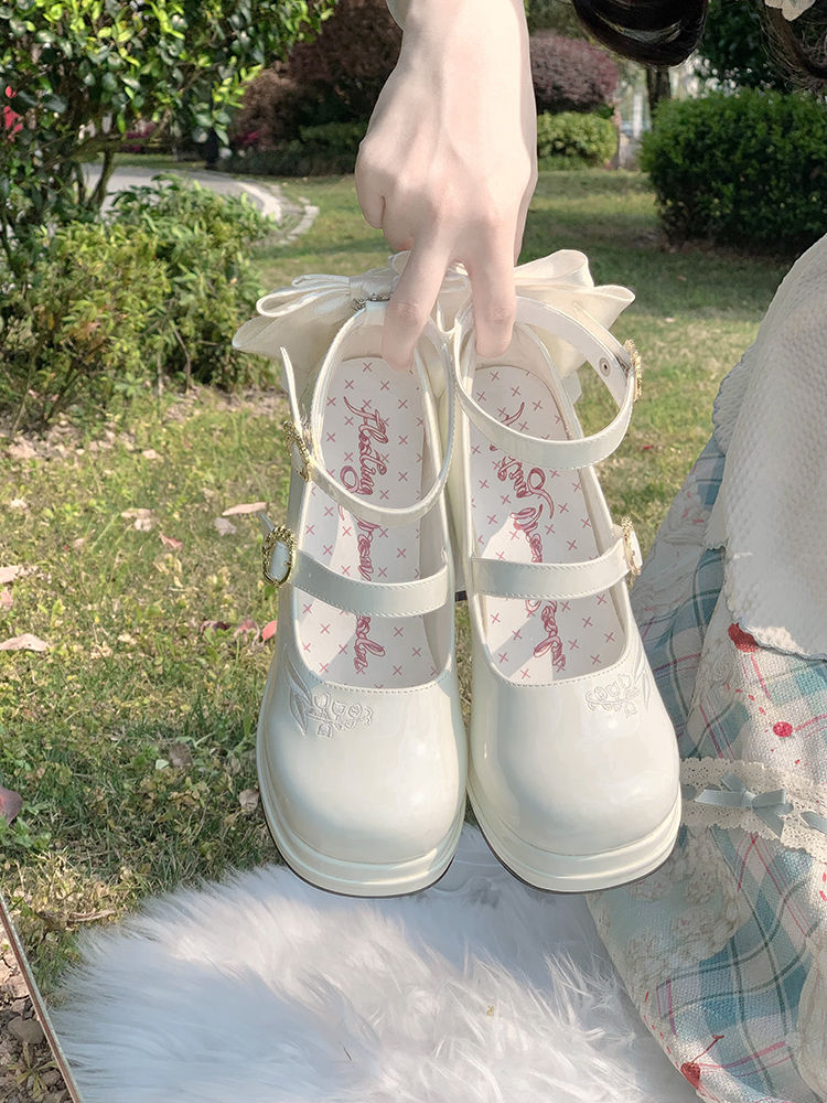 Dreamlike Lily of the Valley - Classic Lolita Platform Shoes with Back Large Bow - image 6