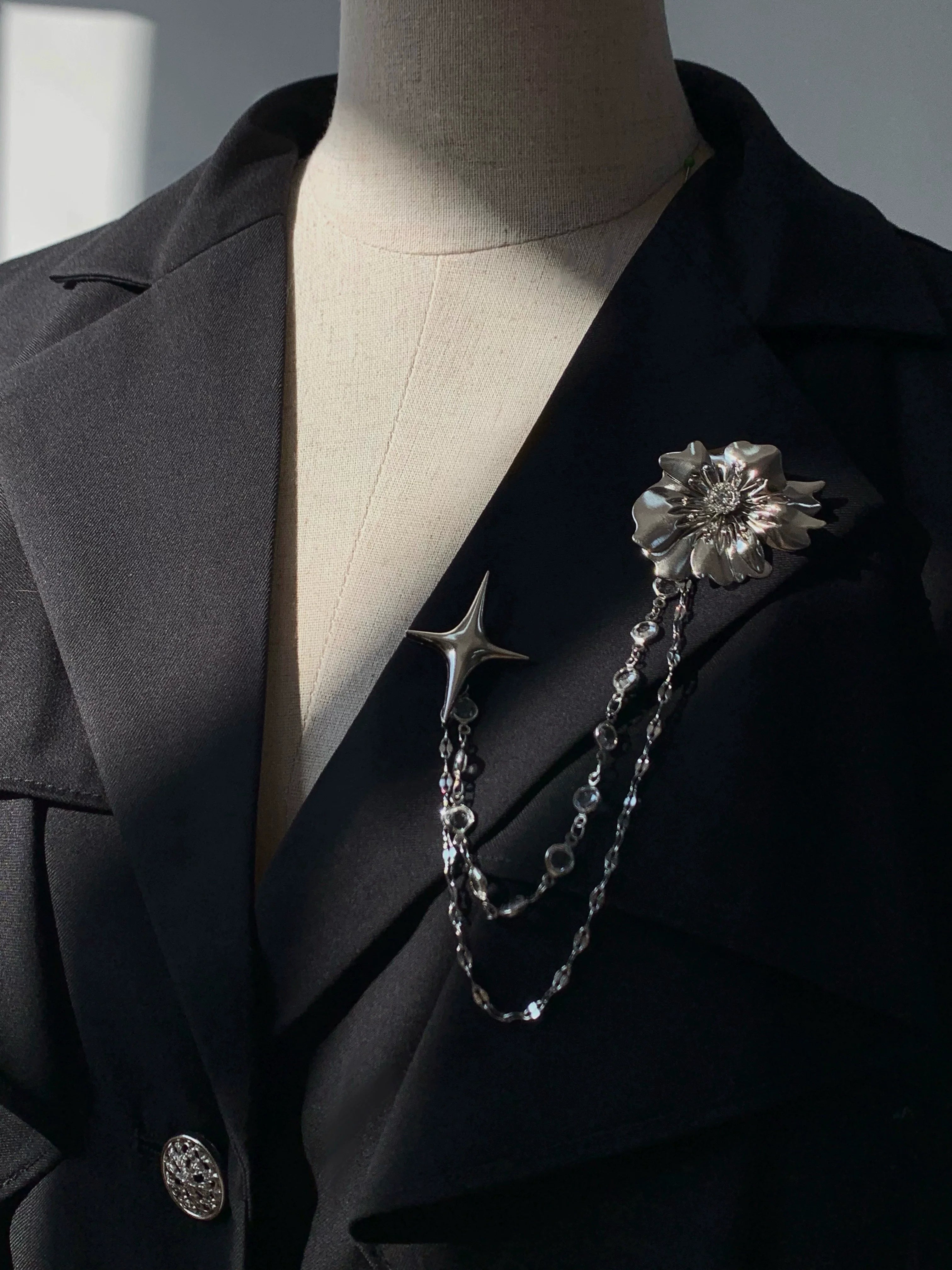 Night & Day Sonata - Ouji Lolita Layered Jabot, Metal Chain Brooch - image 2