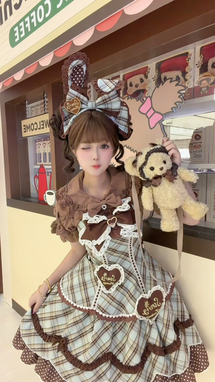 Plus Size Old-School Lolita Plaid JSK and OP Dress and Accessories - image 13