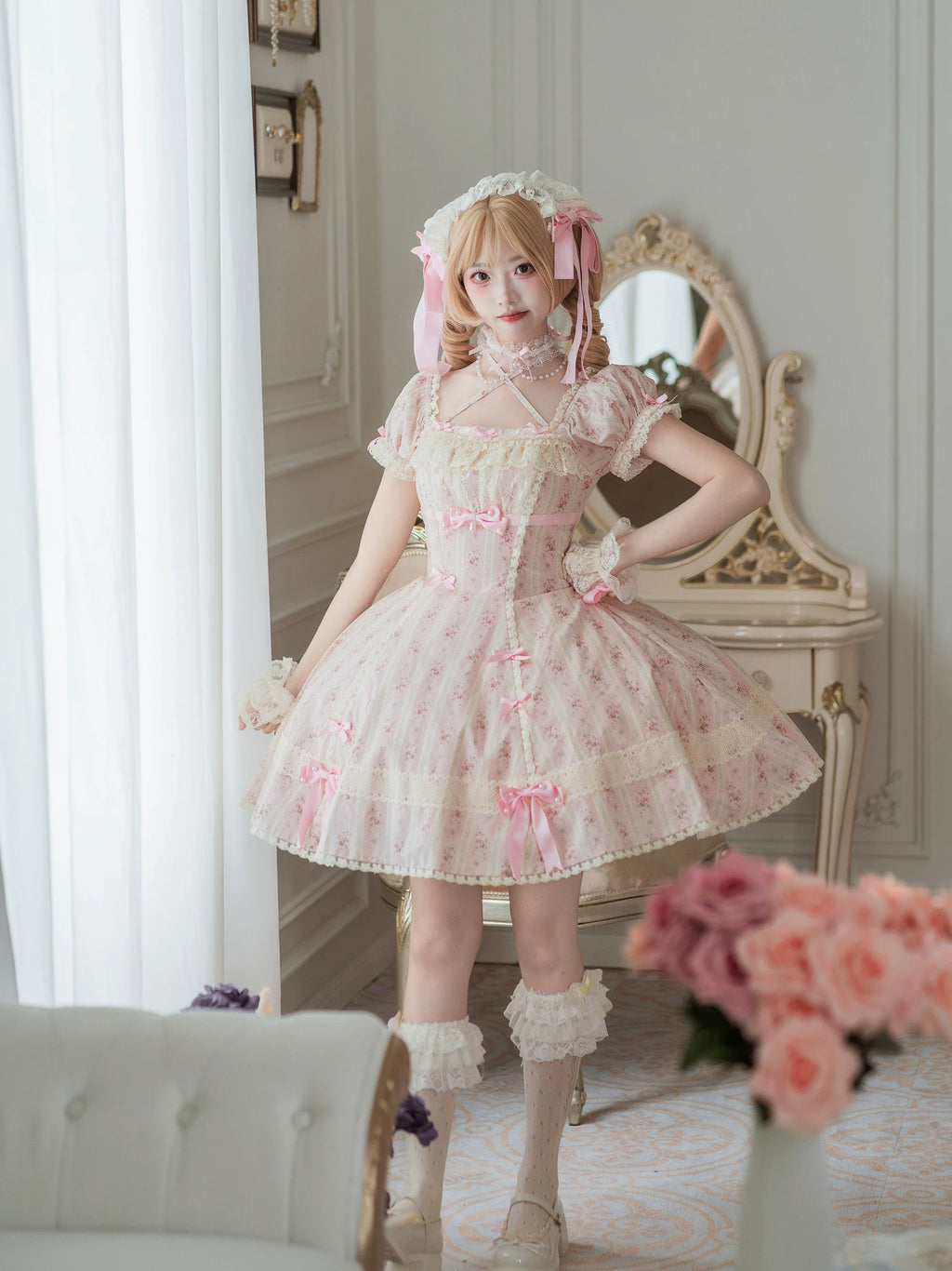 Garden Encounter of Three Springs - Cotton Old School Lolita Floral Print OP, Lace Back Opening and Accessories - image 12