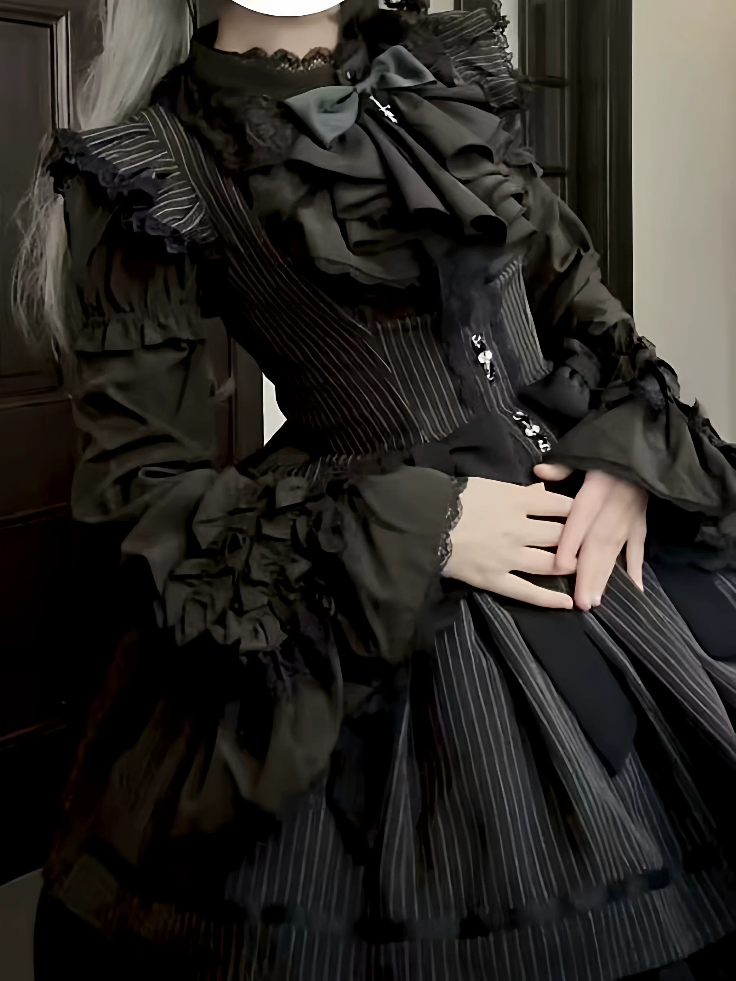Gothic Lolita Shirt, Detachable Flared Sleeves - image 4