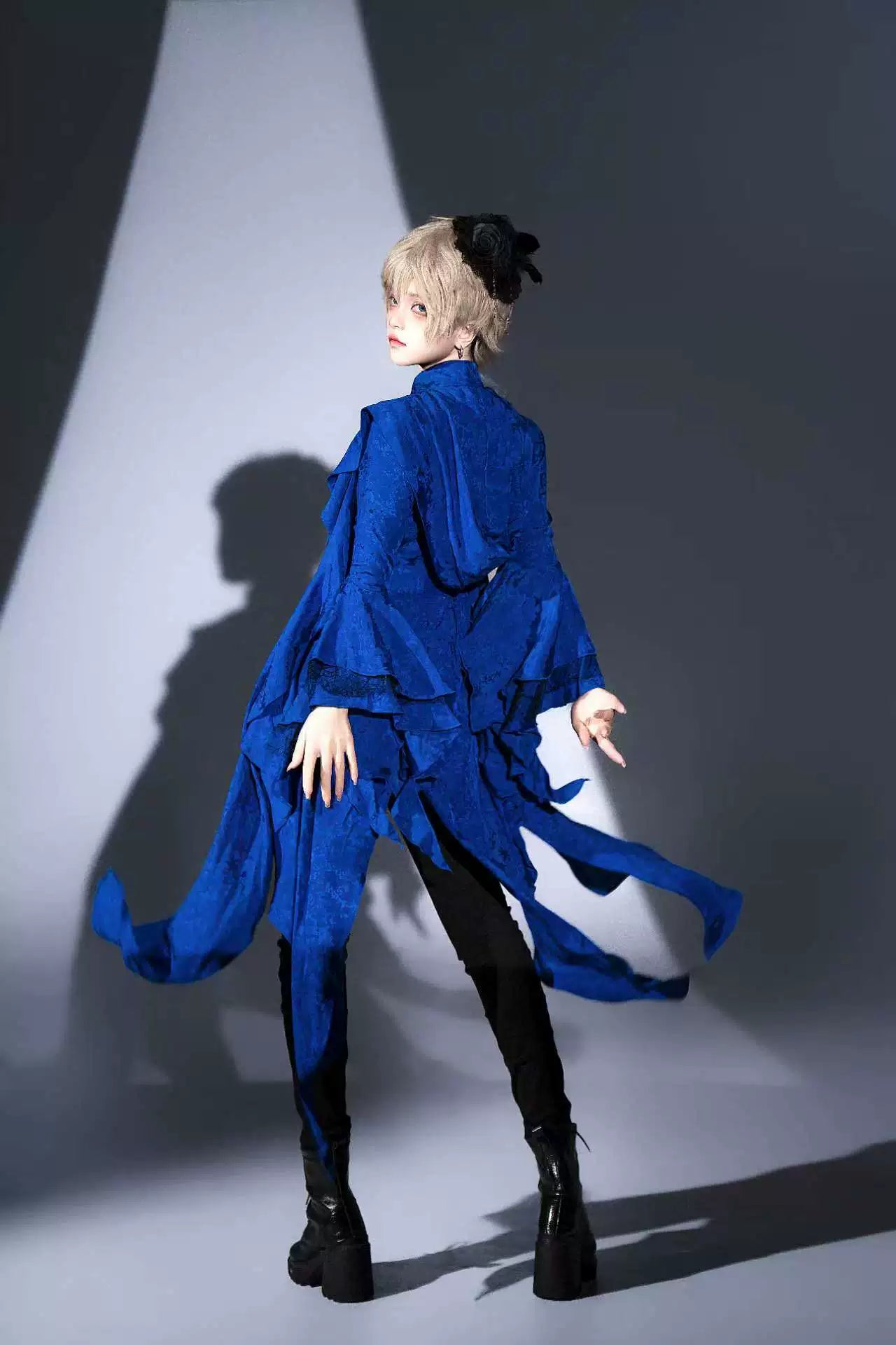 Eerie Devour Irregular-Hem Ouji Shirt - image 6