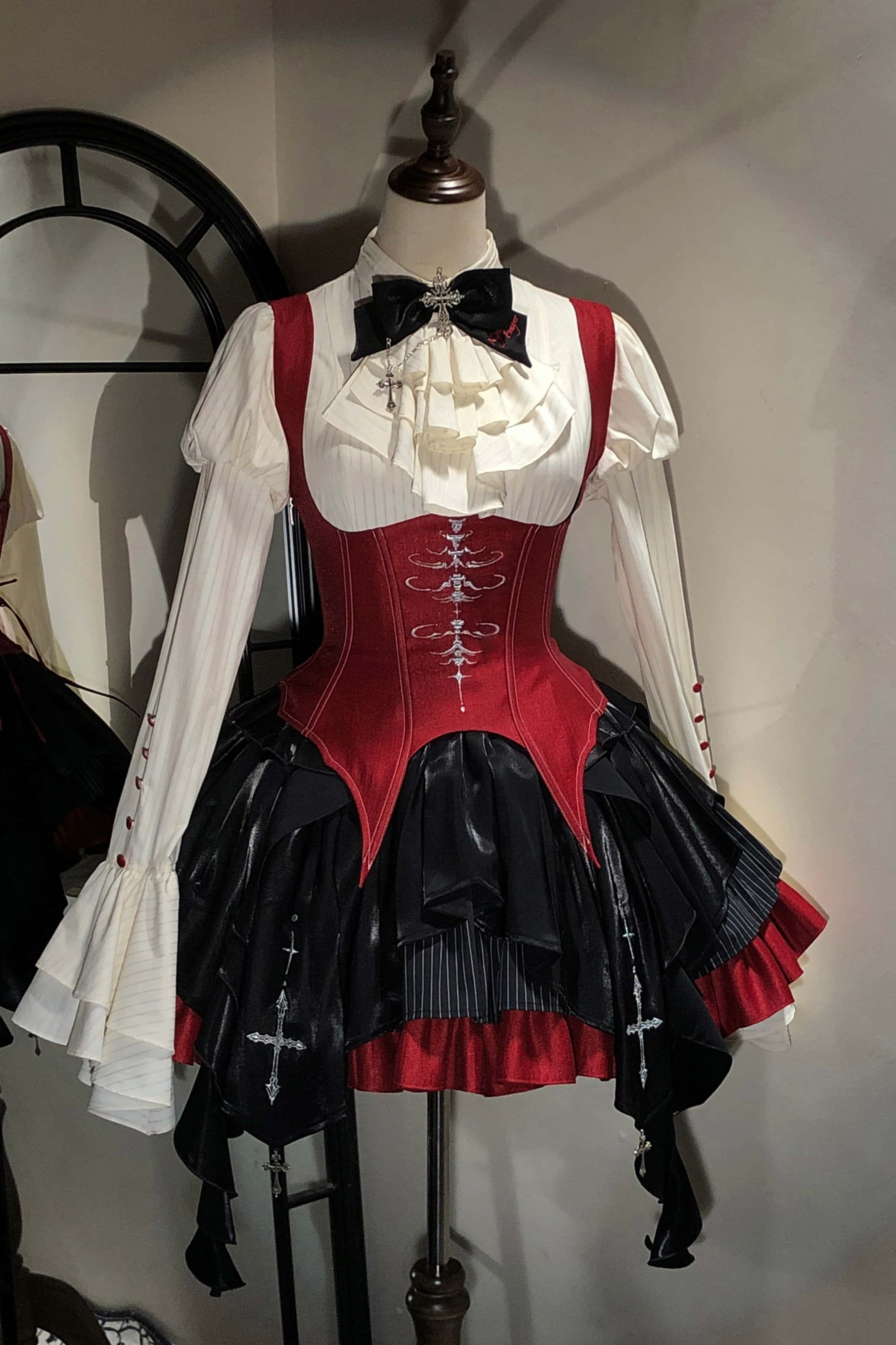 Upside-Down Curse Gothic Lolita Red Dress Set - image 4