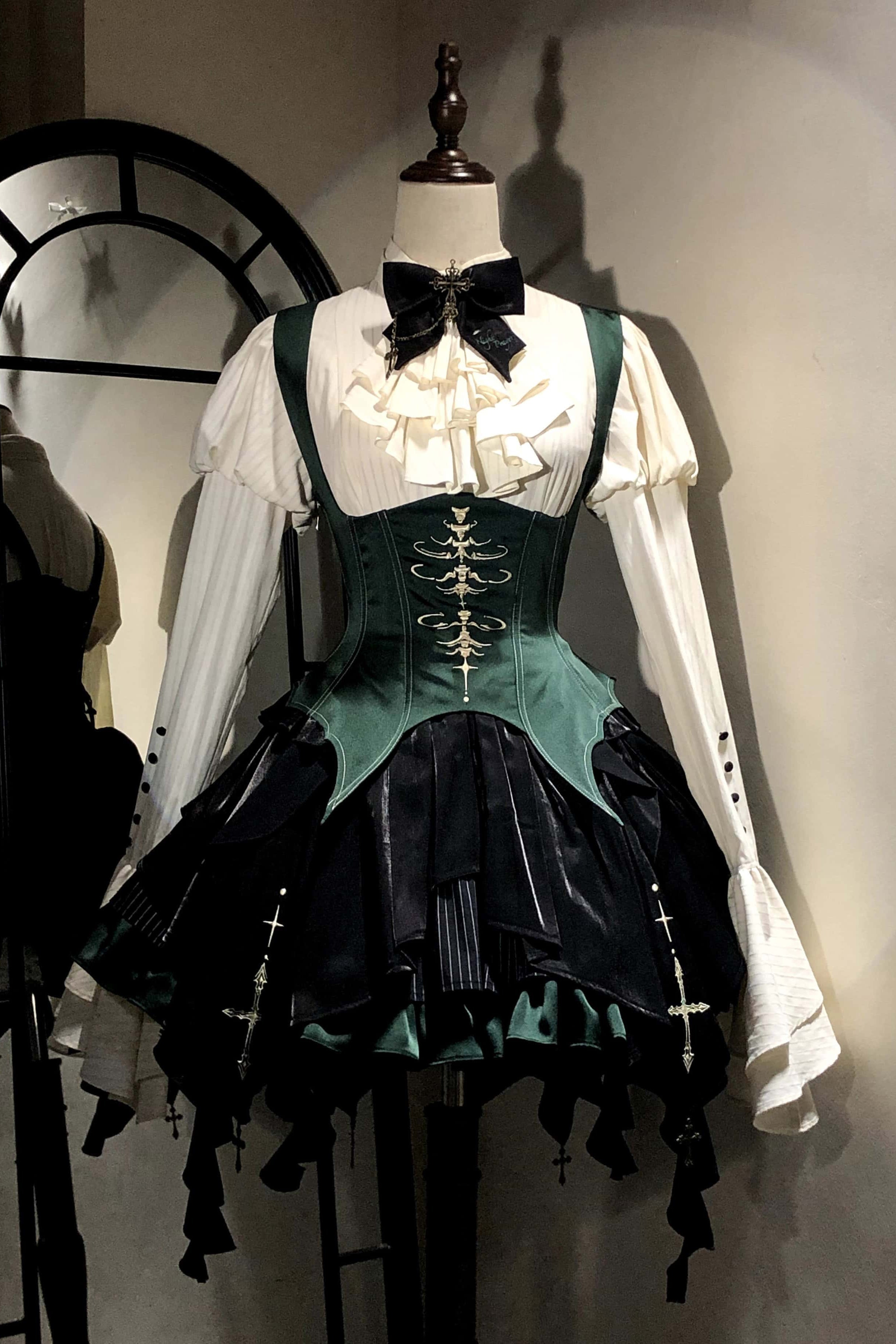 Upside-Down Curse Gothic Lolita Red Dress Set - image 8