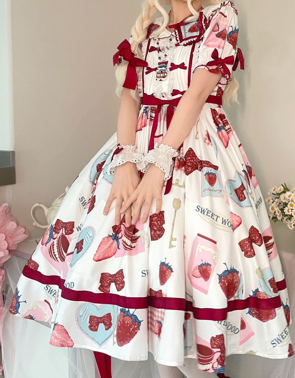 Betty Baby Sweet Lolita OP Dress and Accessories - image 19