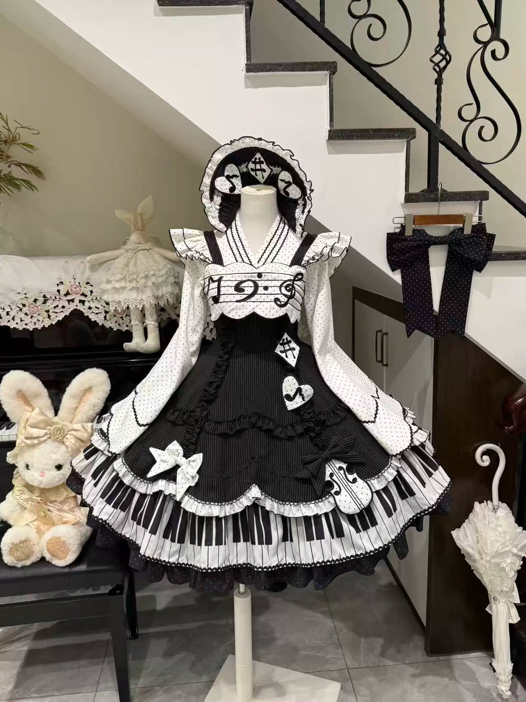 Rhythm Note Old School Lolita Piano-Key JSK and Accessories - image 5