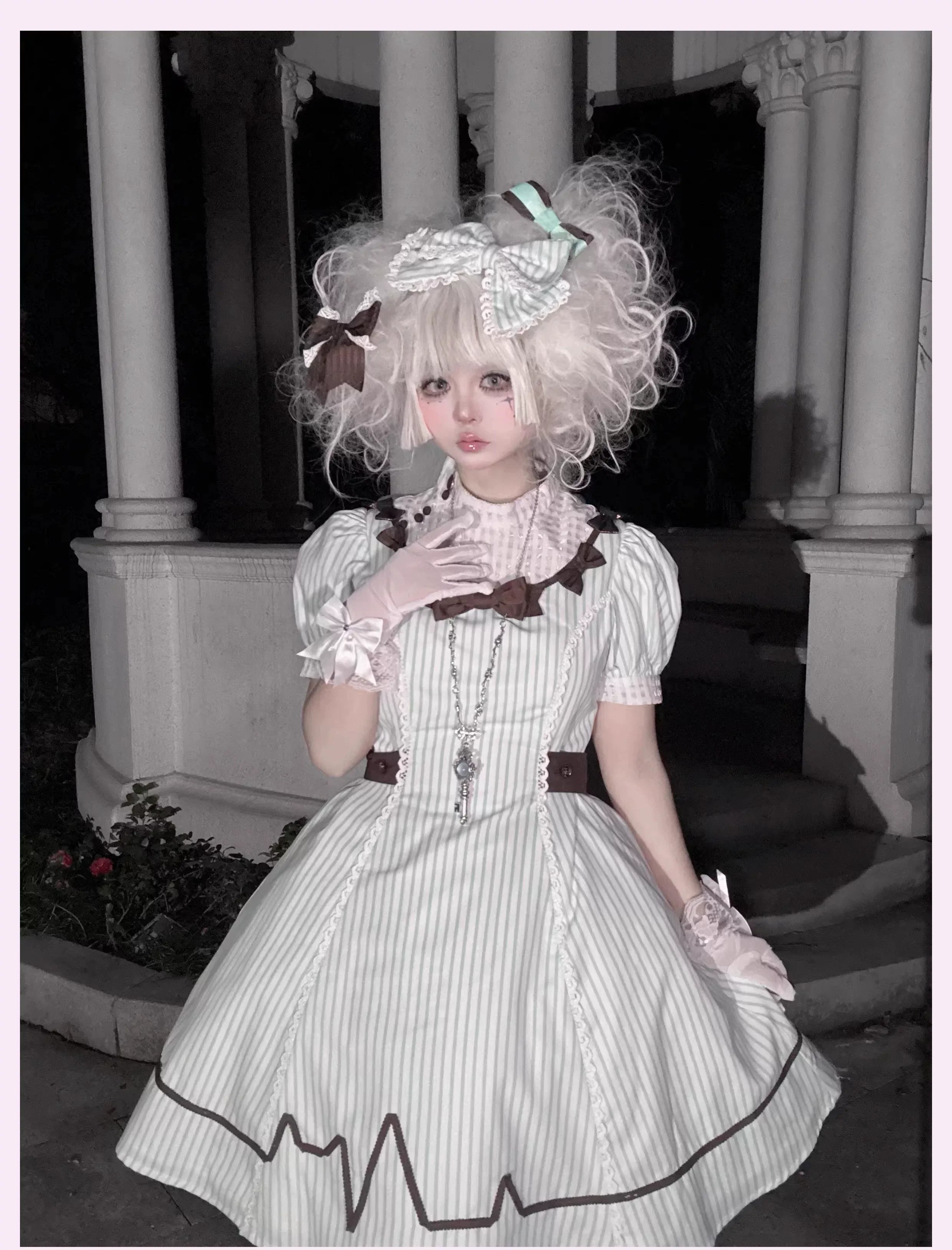 Mint Prescription - Old School Lolita Striped OP Dress, Electrocardiogram Trace and Accessories - image 15
