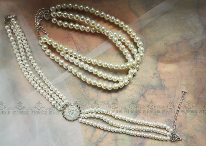 Hepburn Time - Retro Elegant Tiered Pearl Choker - image 9
