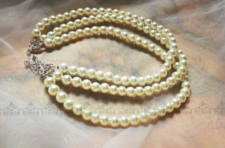 Hepburn Time - Retro Elegant Tiered Pearl Choker - image 2