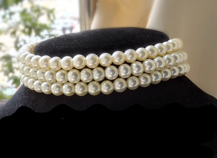 Hepburn Time - Retro Elegant Tiered Pearl Choker - image 1