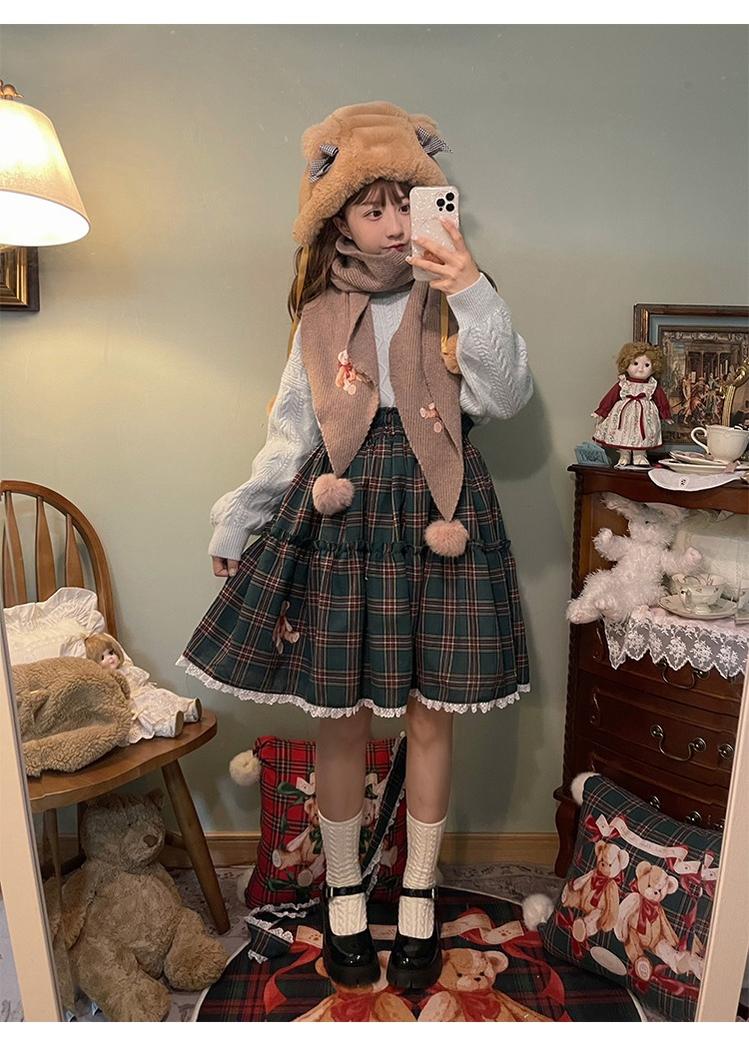 Christmas Vintage Lolita Skirts Doll Collar Blouse Plaid Skirt Set - image 28
