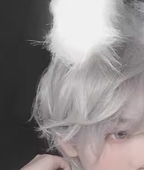 Mr. Rabbit - Gray Slightly Short Curly Wig - image 9