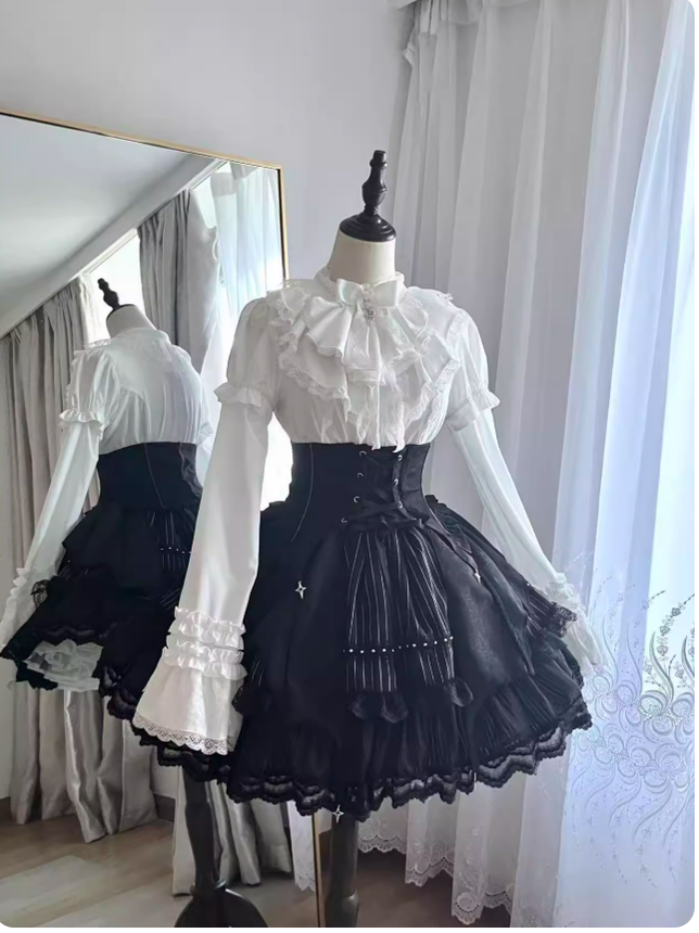 Trace Bone Black Gothic Lolita Skirt and Waist Cincher Set - image 17
