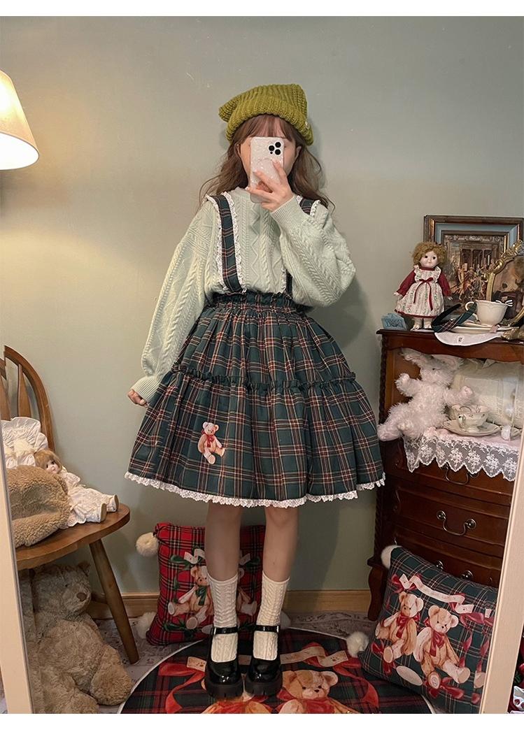 Christmas Vintage Lolita Skirts Doll Collar Blouse Plaid Skirt Set - image 2