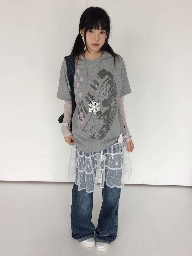 Gray Crew Neck Tee with Distressed Print - innomoood - image 4