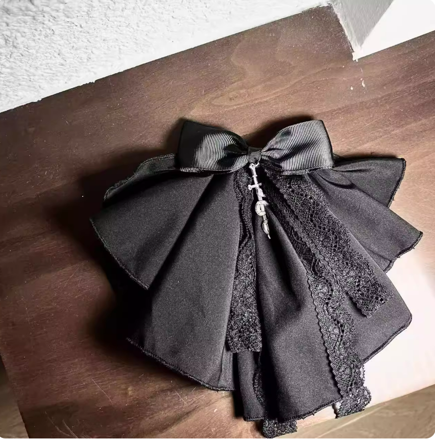 Trace Bone Black Gothic Lolita Skirt and Waist Cincher Set - image 20