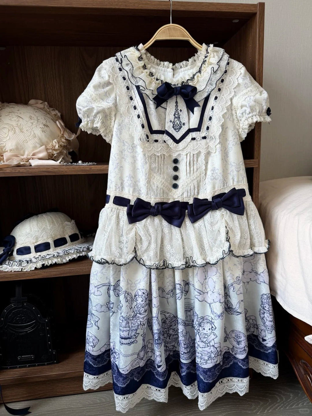 Fantasy Lamb Jacquard Print White Classic Lolita OP and Accessories - image 8