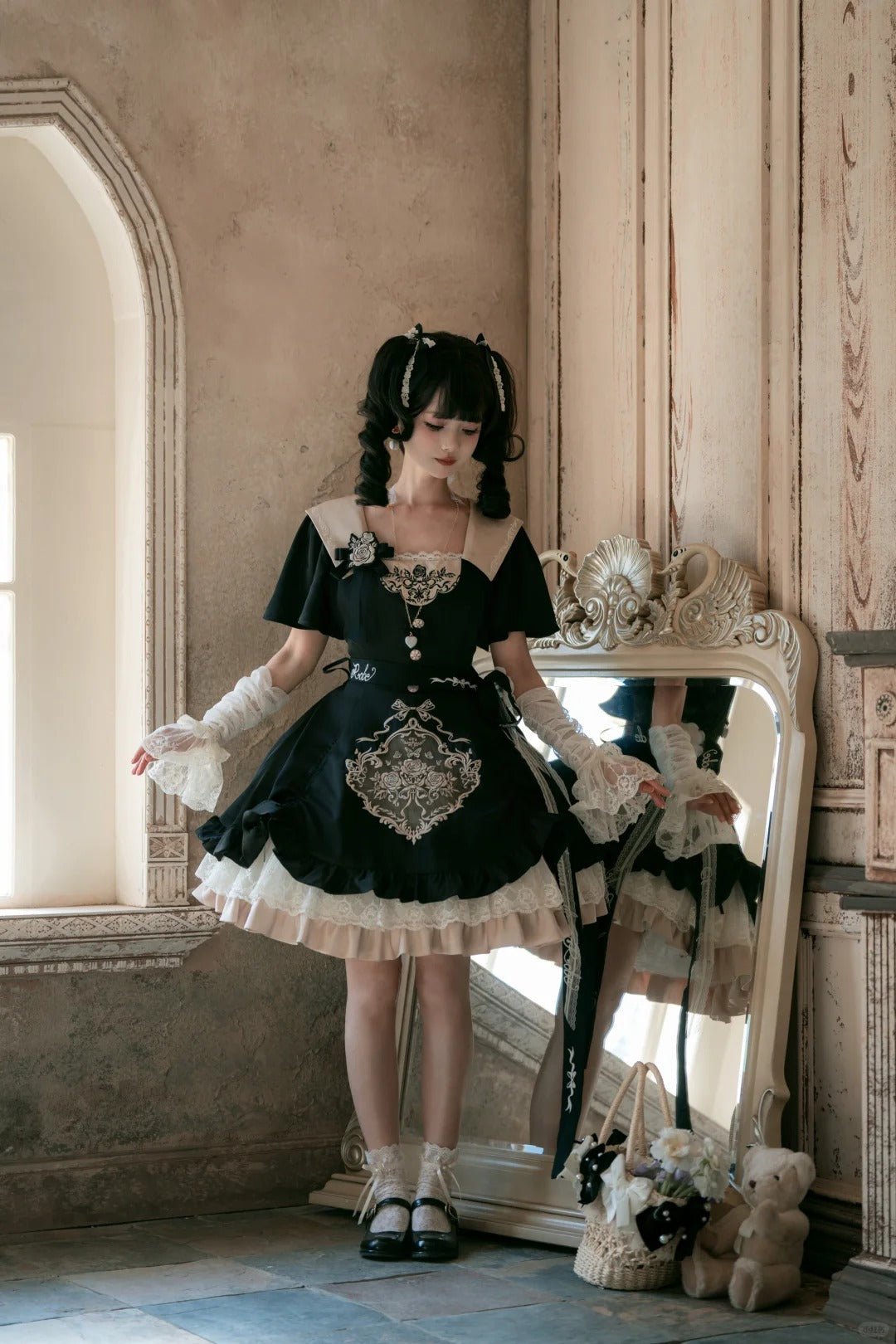 Glaze Floral Realm Black Lolita OP Dress and Accessories - image 9
