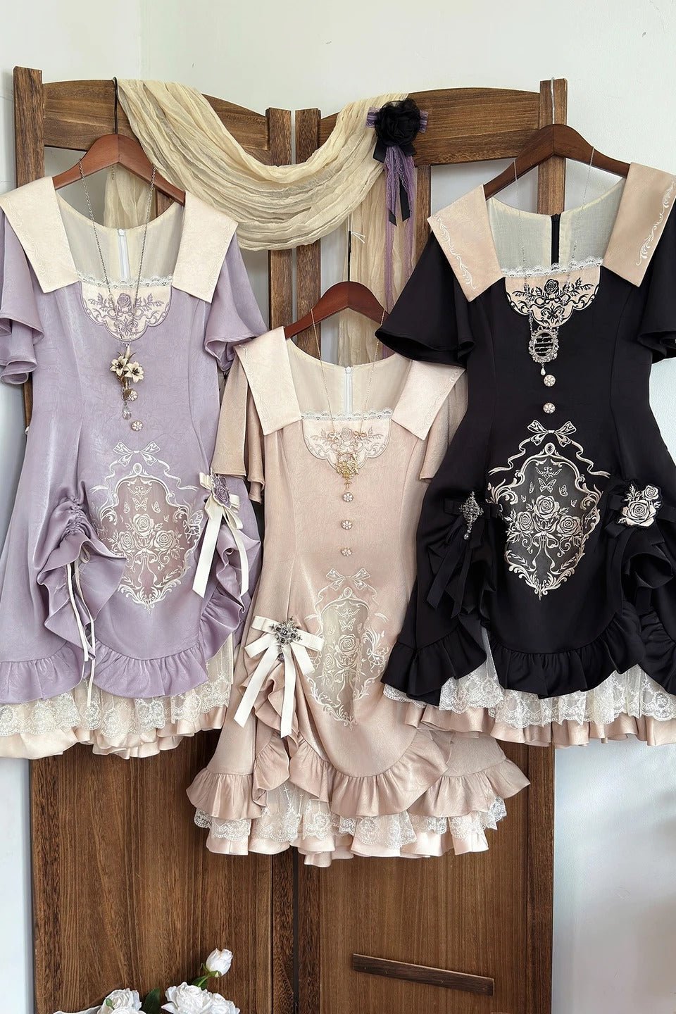 Glaze Floral Realm Black Lolita OP Dress and Accessories - image 2
