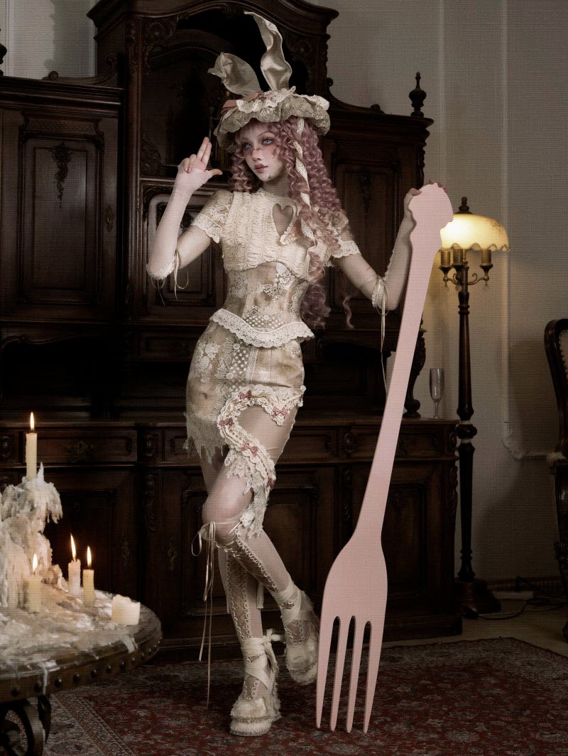Cupid's Verse-Casket - Heart Cut-Out Vintage Lace Lolita Top - image 16