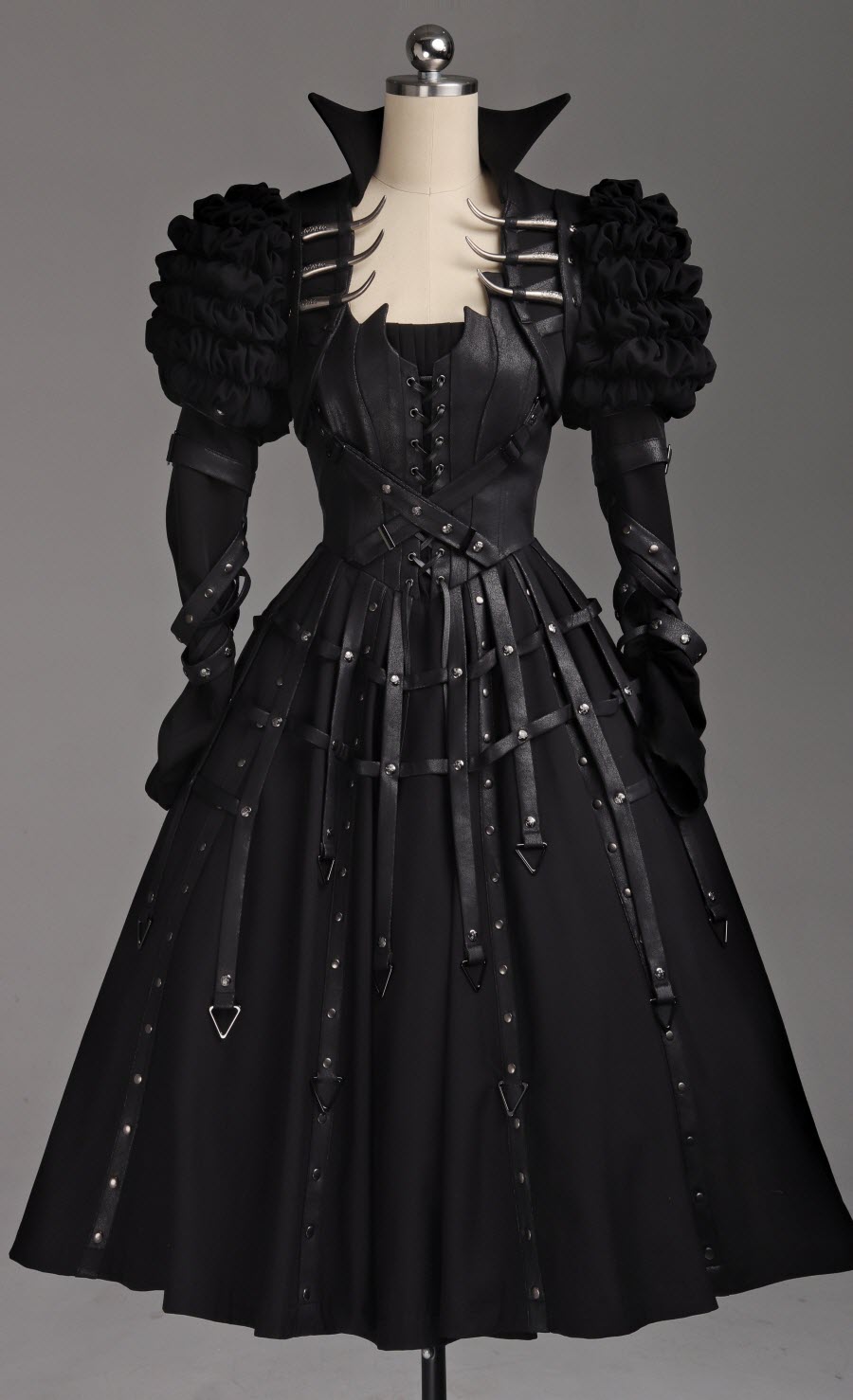 Wilde Jagd - Structured Gothic Lolita Bolero & JSK Set - image 3