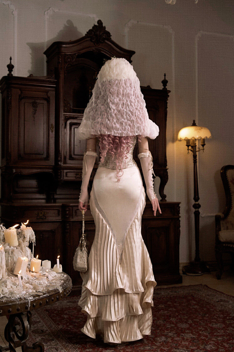 Cupid's Verse-Casket - Rococo Crinkled Satin Fishtail Skirt - image 5
