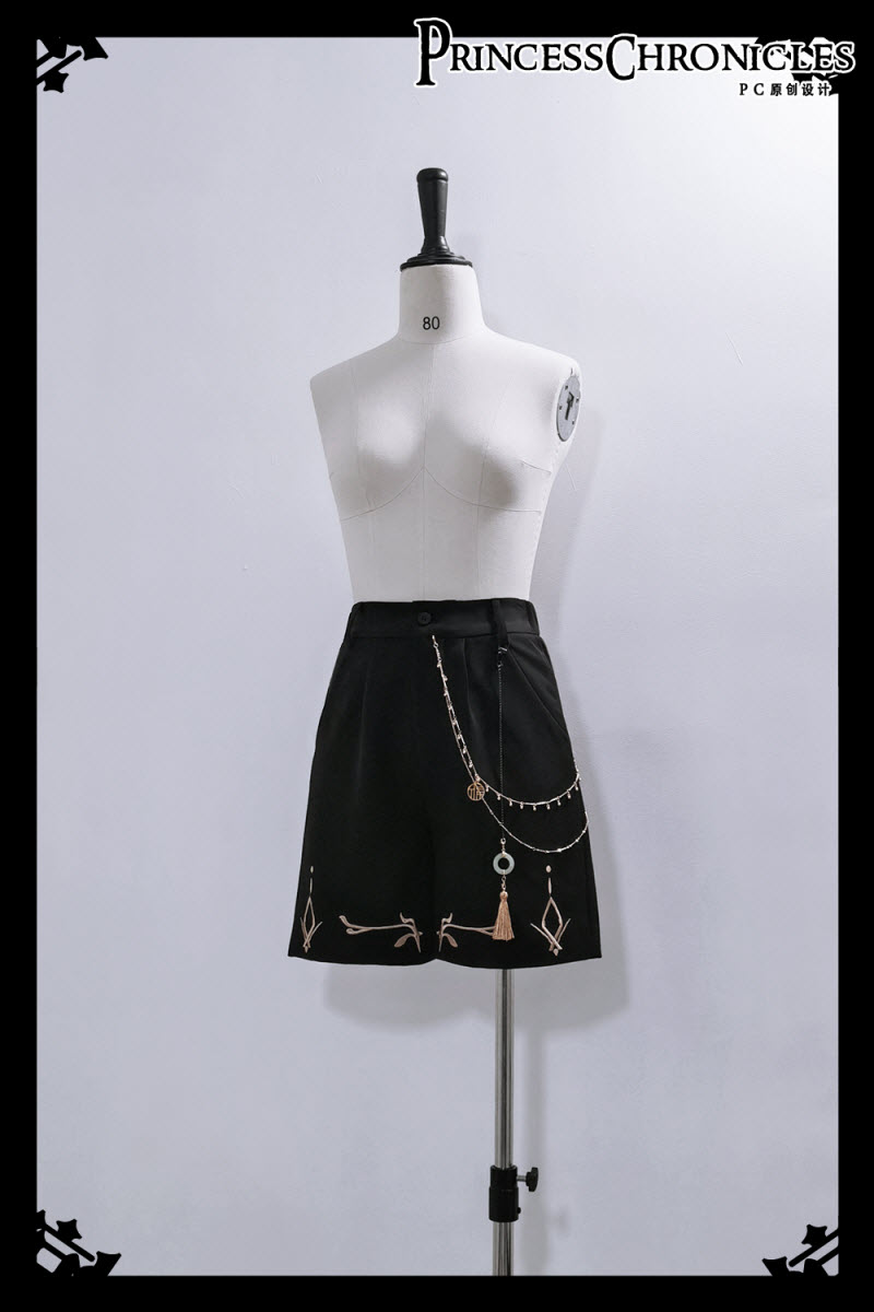 The Mountain Spirit - Hanfu-Inspired Ouji Jacket, Blouse, Shorts and Necklace Collection - image 6