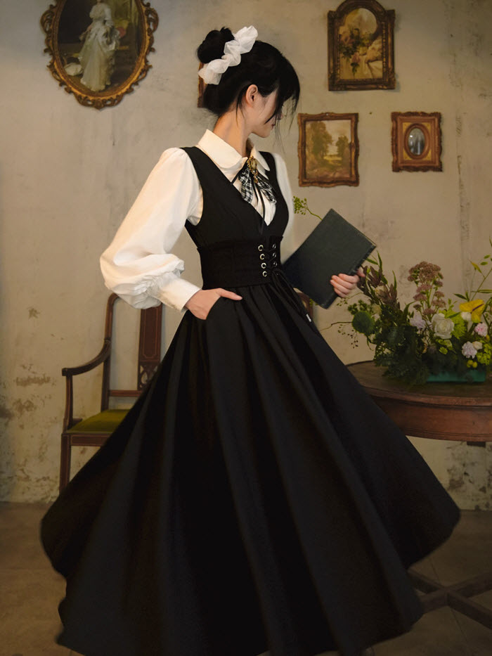 The Black Swan - Classic Lolita Dress, Blouse & Coordinate Pieces and Accessories - image 6